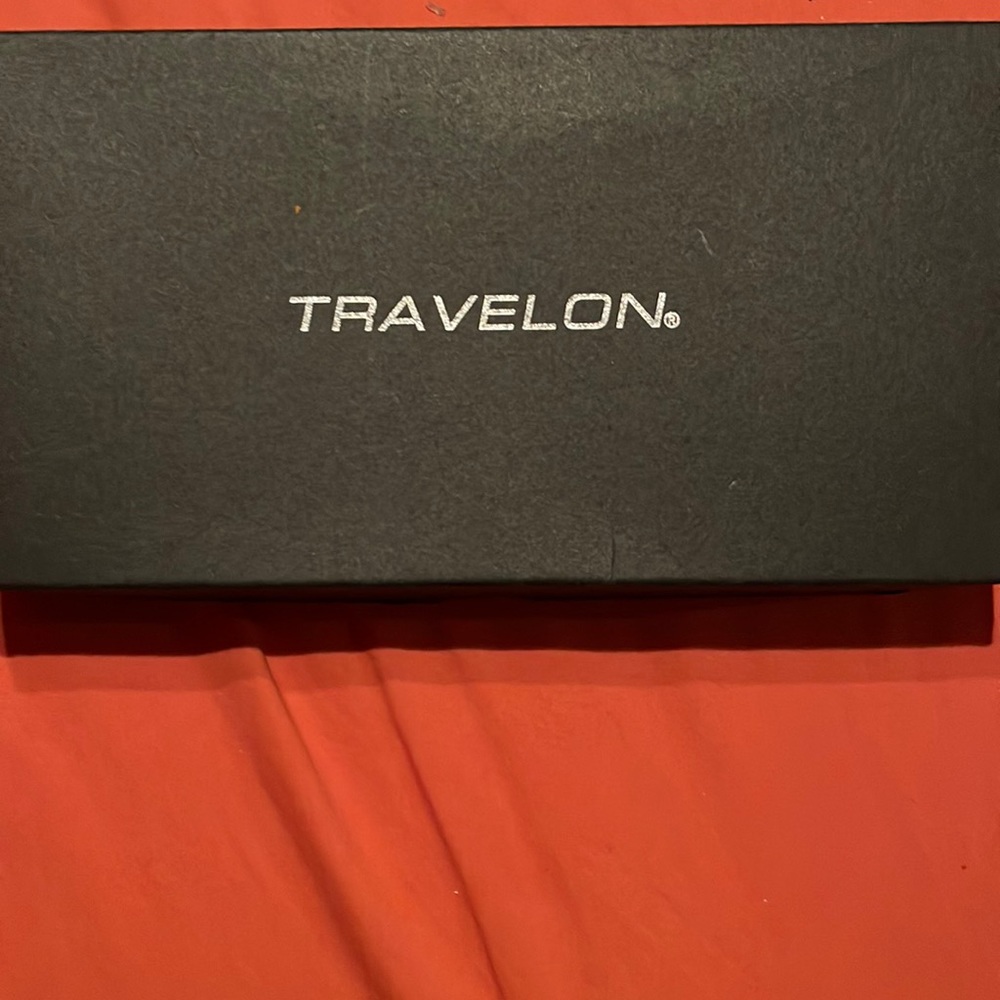 Travelon wristlet brown NWT.